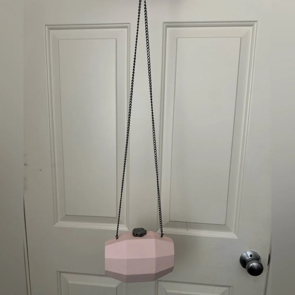 Viktor & Rolf Flowerbomb Pink Geometric Clutch - Picture 2 of 9